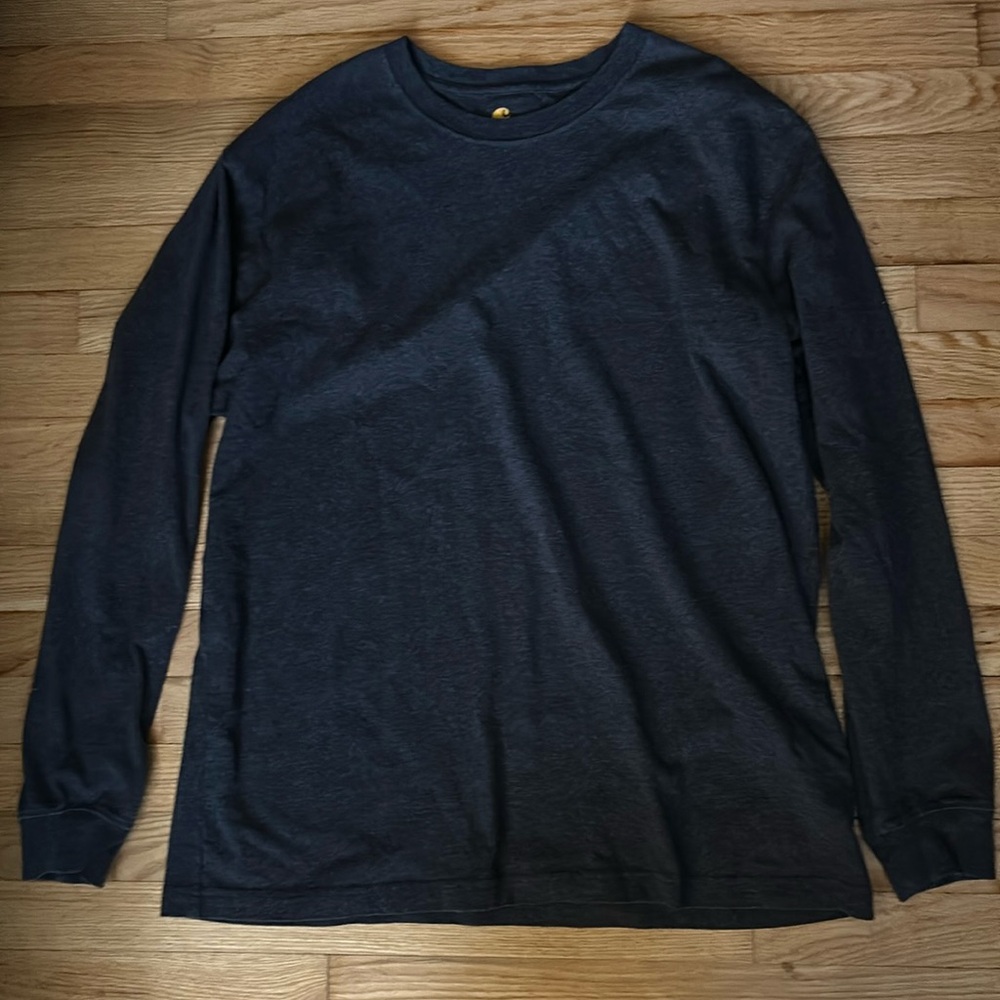 Carhartt Men’s large long sleeve tshirt!